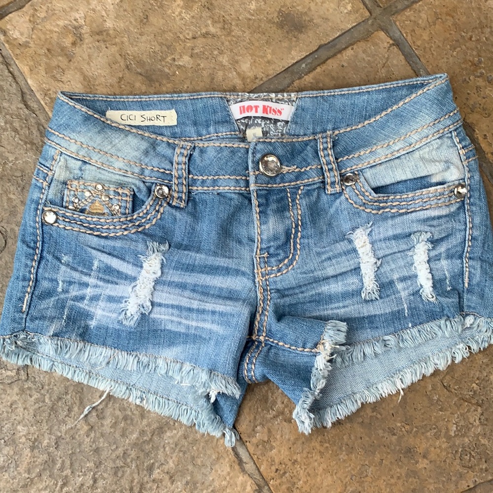 Hot kiss shorts women’s